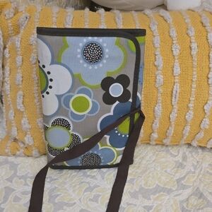 Thirty OneFloral Patterned Home Accent Organizer